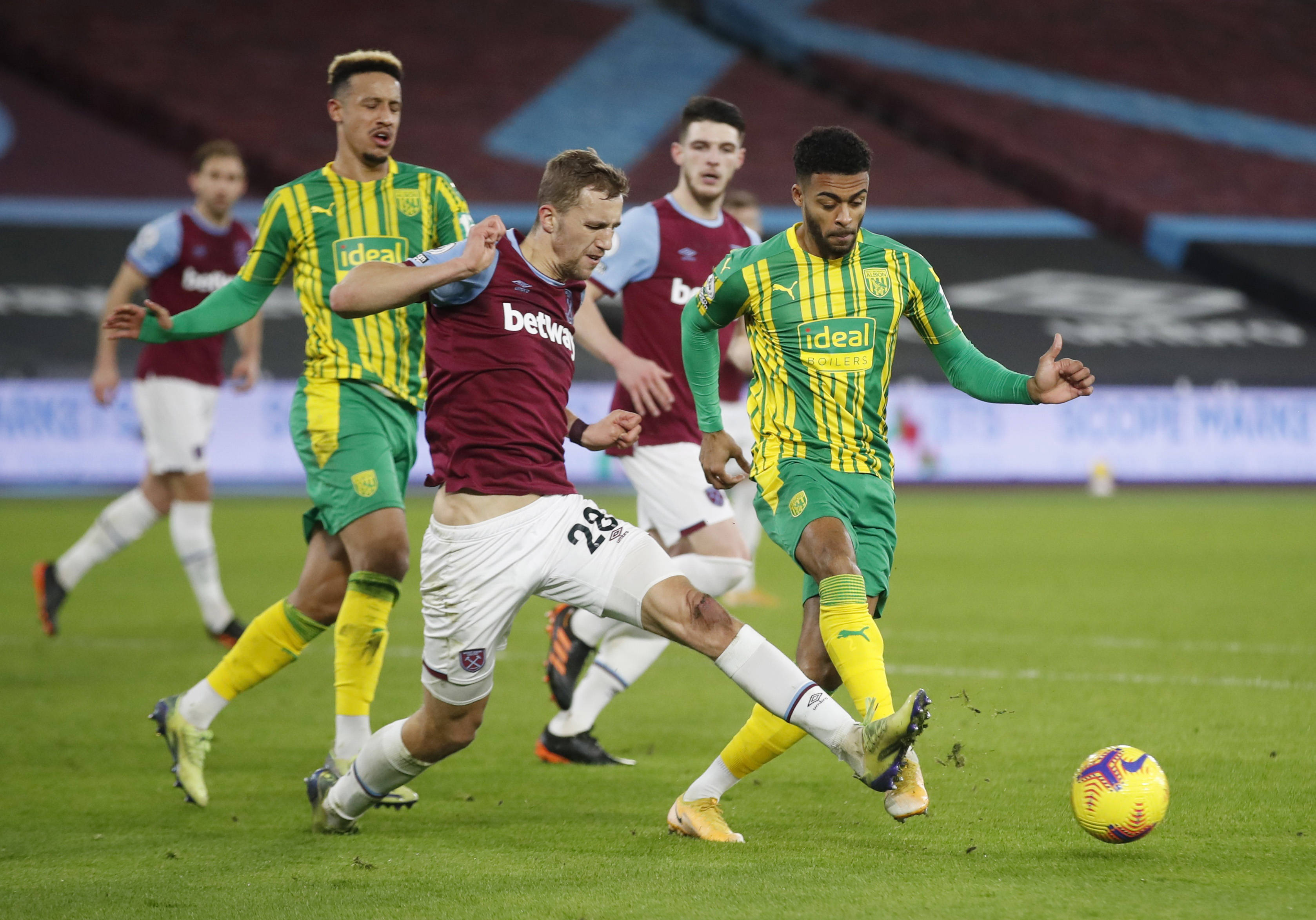 队注入新鲜 队注入新鲜